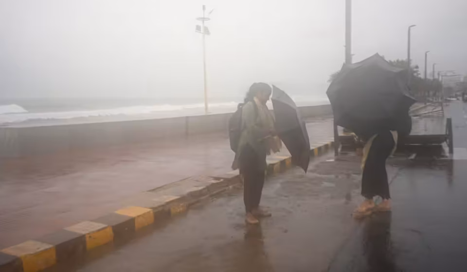 Cyclone Arnab Nears Andhra Coast: Odisha Evacuates 48,000, Schools Shut