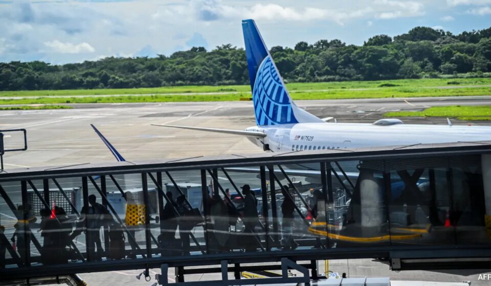 United Flight Makes Urgent Diversion After Passenger's Alleged Hijack Threat