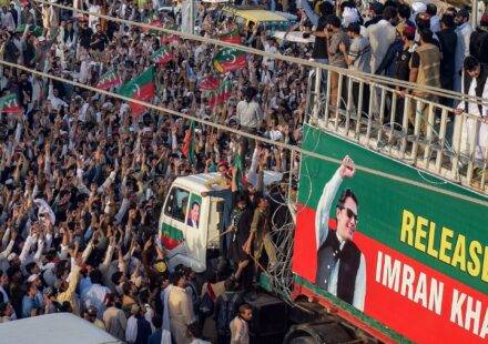Pro-Imran Khan Mass Rally Launched as Government Talks Collapse