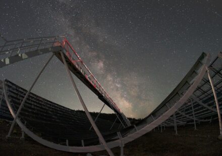 Ancient Hydrogen Discovery Could Unlock the Universe’s Expansion
