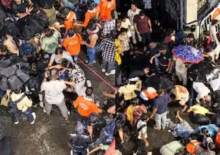 Kolkata Durga Puja Stampede: Death Toll Hits 19, Rs 25 Lakh Relief