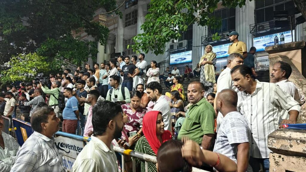 Kolkata Pandal Stampede LIVE: 19 Dead in Durga Puja Tragedy; PM Announces ₹2 Lakh Ex-Gratia
