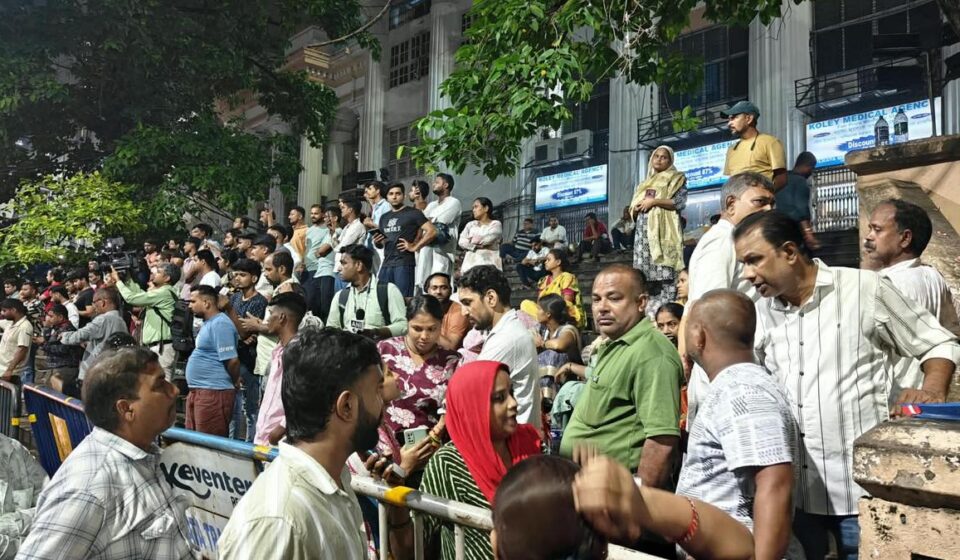 Kolkata Pandal Stampede LIVE: 19 Dead in Durga Puja Tragedy; PM Announces ₹2 Lakh Ex-Gratia