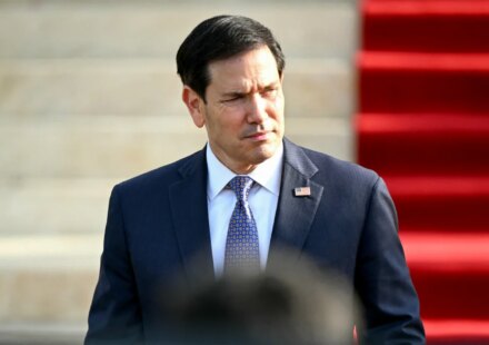 US Expels 2 Iranian Delegation Members for Overstaying