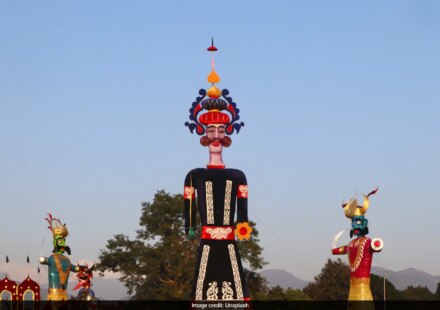 Dussehra 2026: Must-Know Dry Day Rules, Bank Closures & What's Open